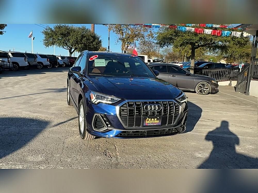 2022 Audi Q3
