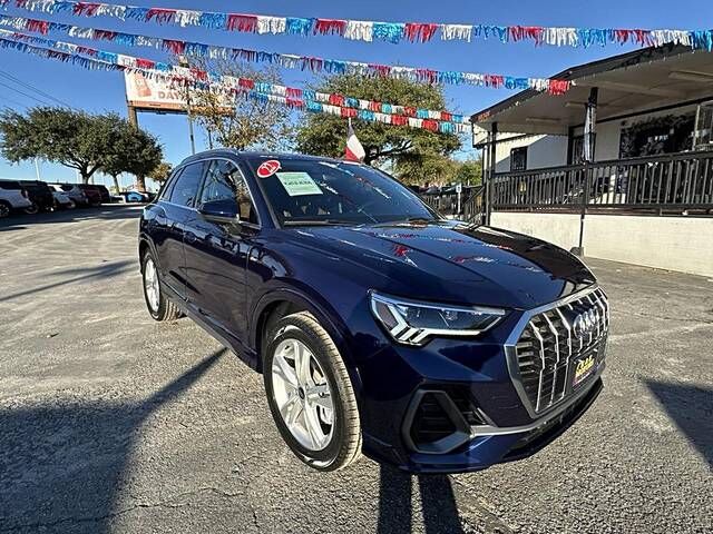 2022 AUDI Q3