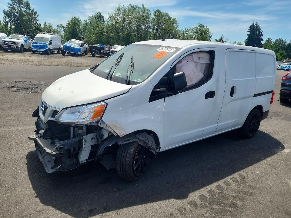 2017 NISSAN NV200