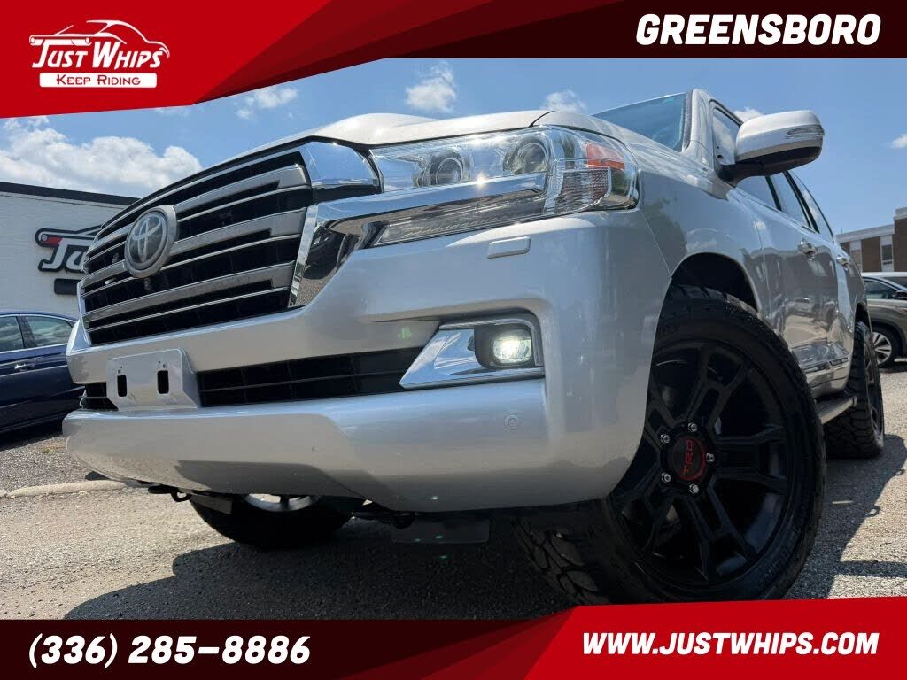 2017 TOYOTA Land Cruiser