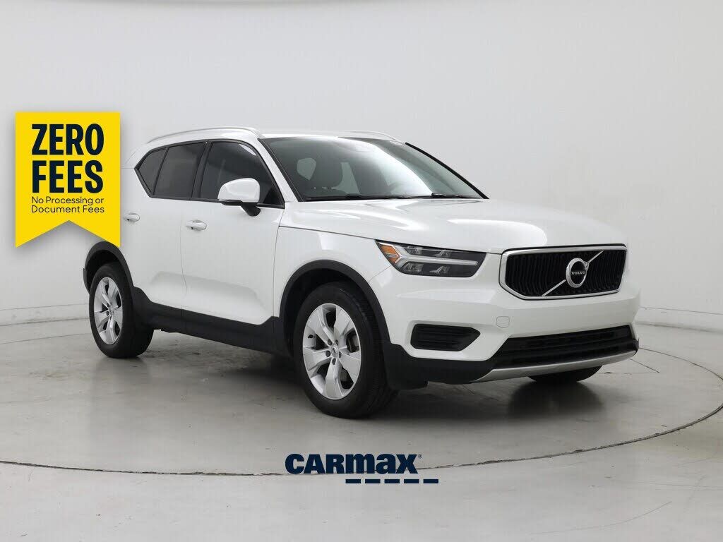 2020 VOLVO XC40