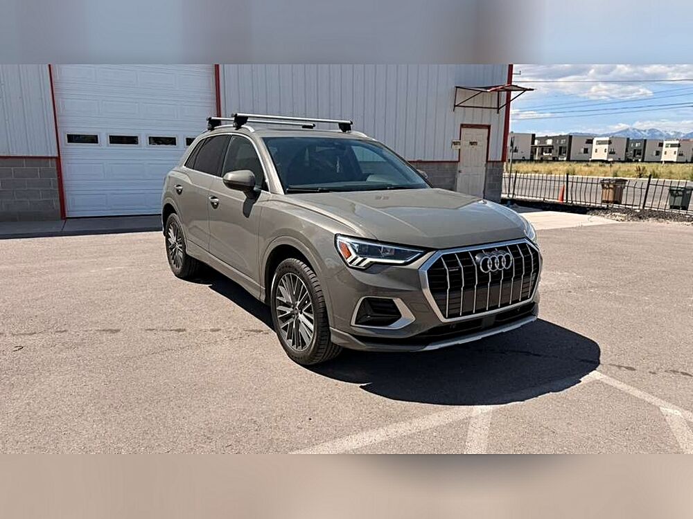 2022 Audi Q3