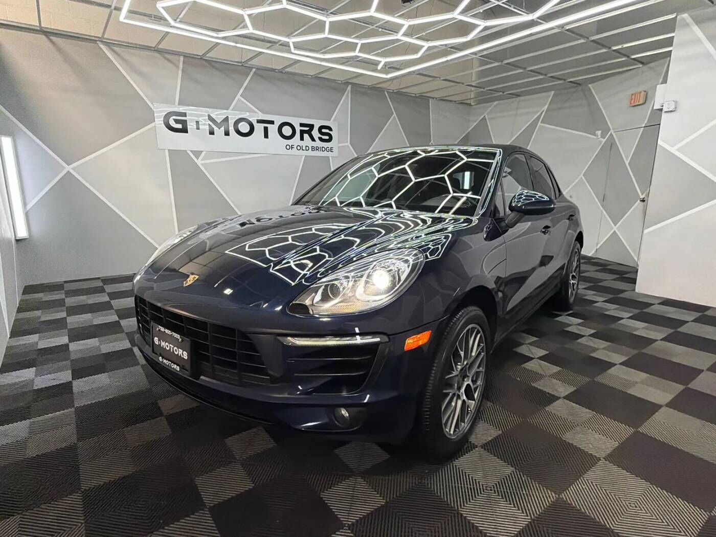 2018 PORSCHE Macan