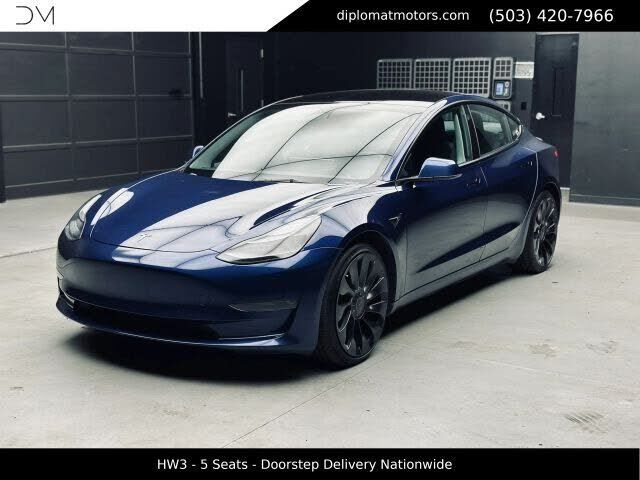 2022 TESLA Model 3