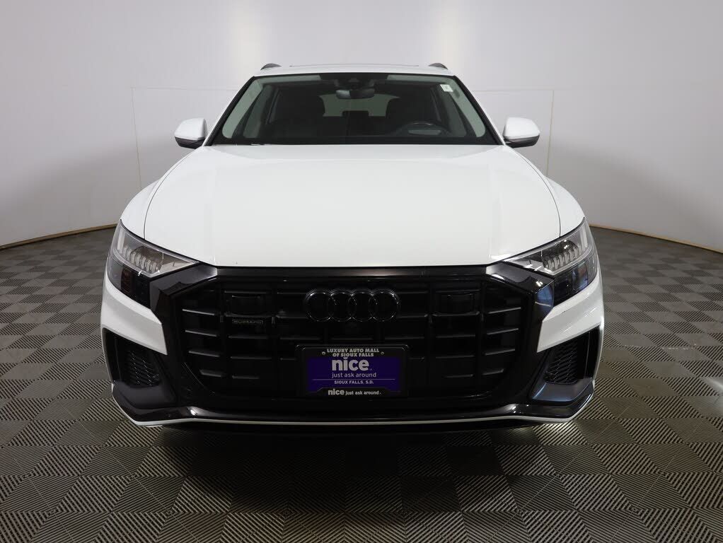 2023 Audi Q8