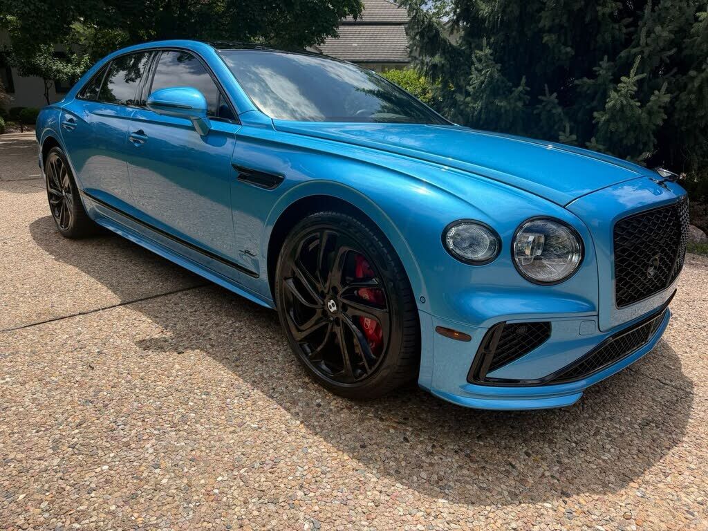 2025 BENTLEY Flying Spur