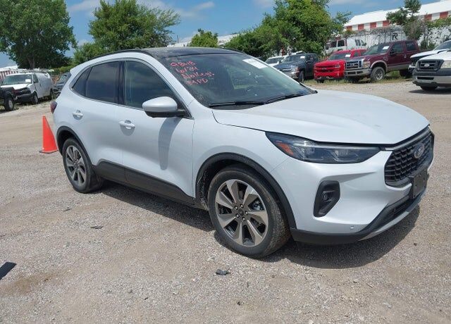 2025 FORD Escape