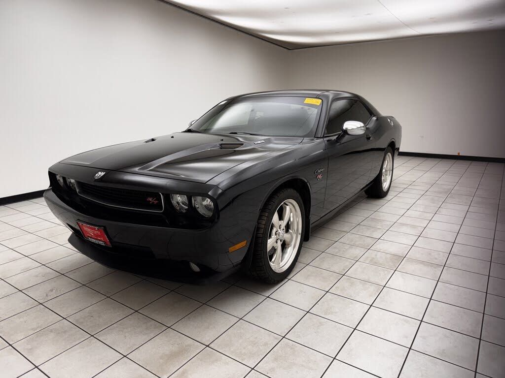 2010 DODGE Challenger