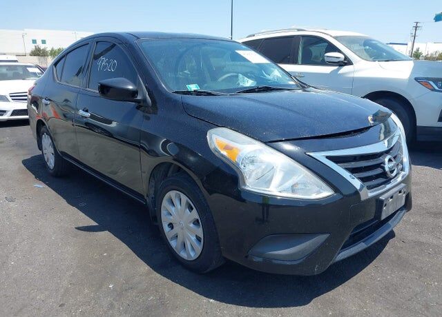 2016 NISSAN Versa
