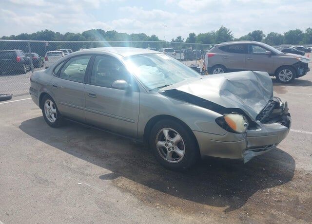 2003 FORD Taurus