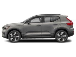 2025 VOLVO EX40