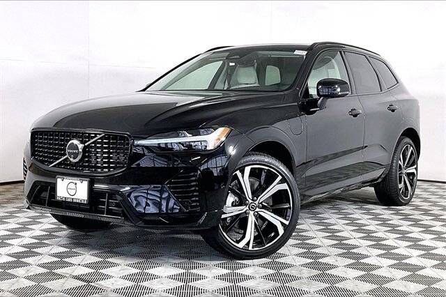 2025 VOLVO XC60