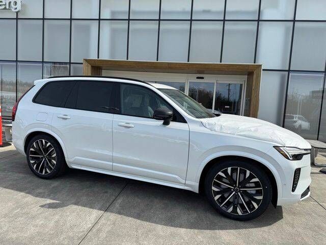 2026 VOLVO XC90
