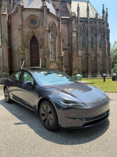 2024 TESLA Model 3