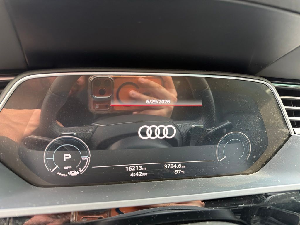 2024 Audi SQ8
