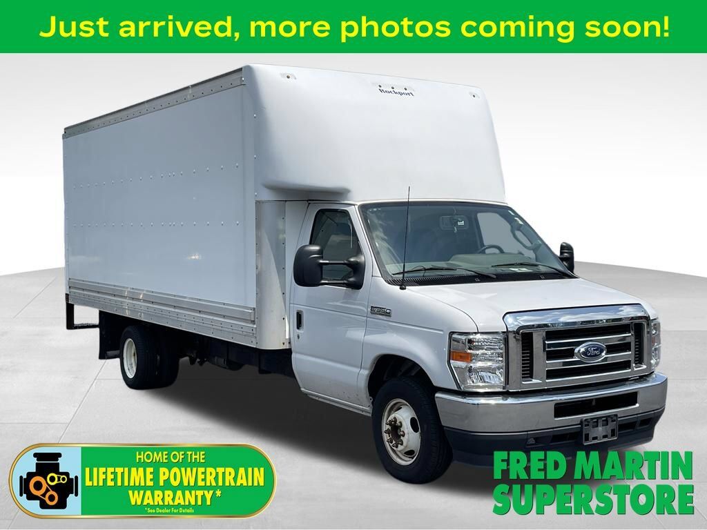 2022 FORD E-350
