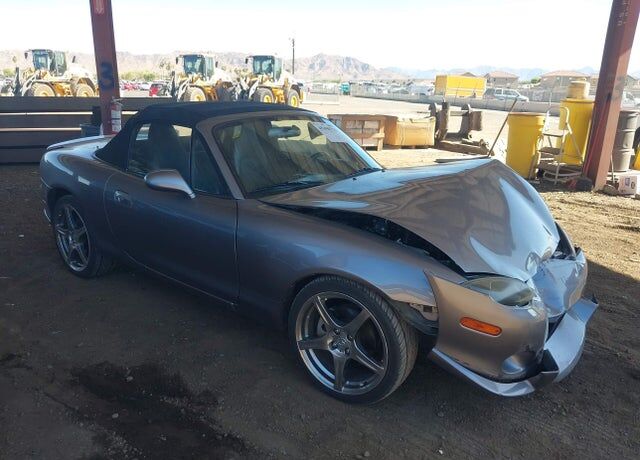 2004 MAZDA MX-5