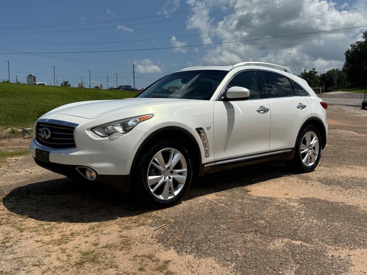2014 INFINITI QX70