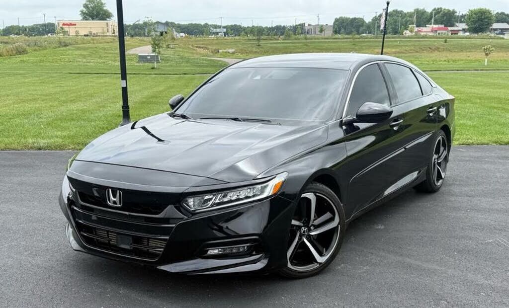 2019 HONDA Accord