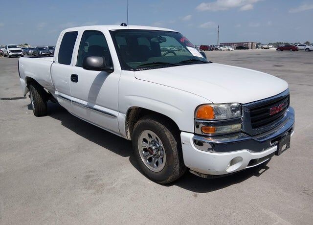 2005 GMC Sierra