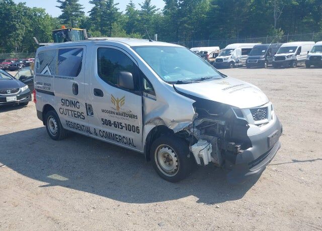 2014 NISSAN NV200