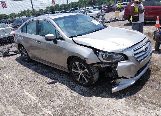 2016 SUBARU Legacy