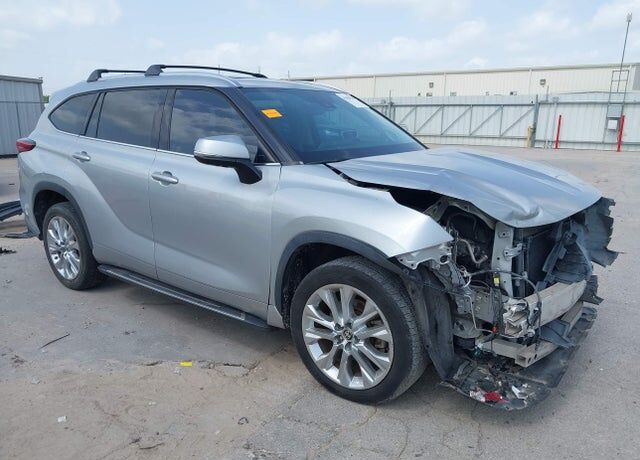 2020 TOYOTA Highlander
