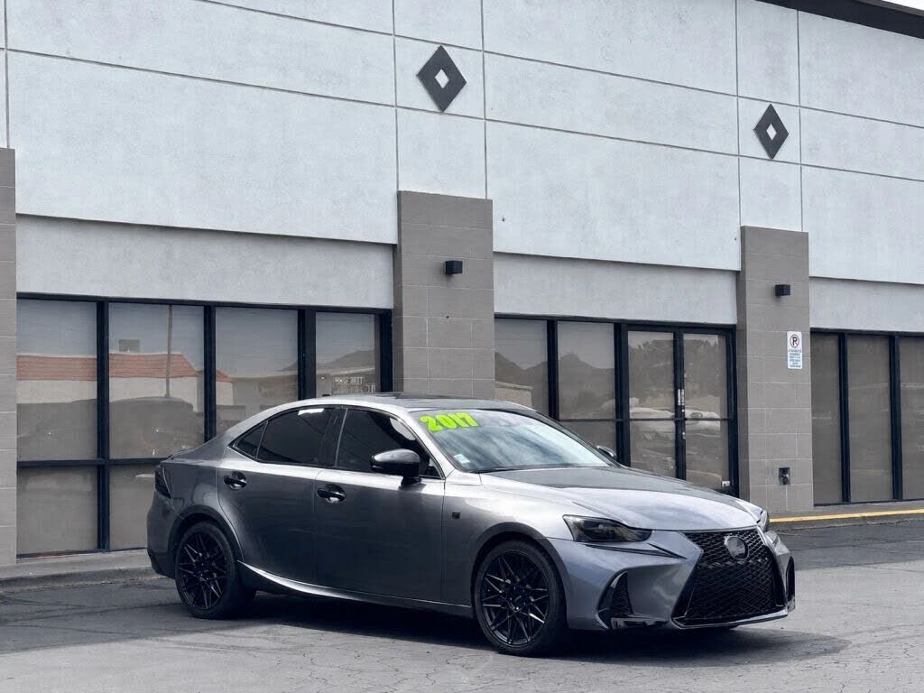 2017 LEXUS IS