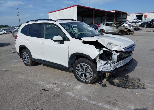 2020 SUBARU Forester