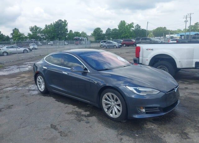 2017 TESLA Model S