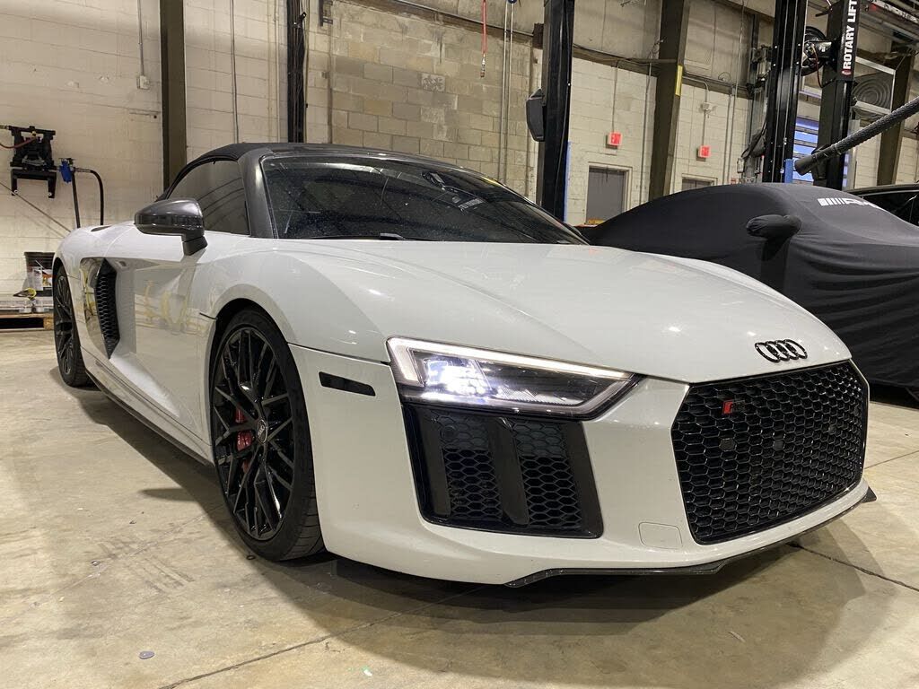 2018 AUDI R8