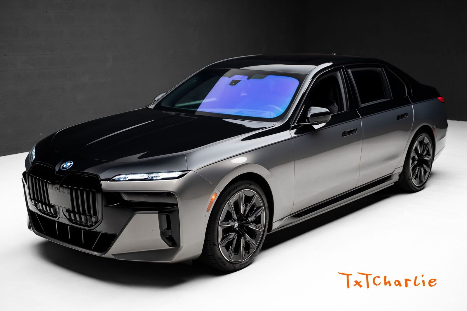 2023 BMW i7