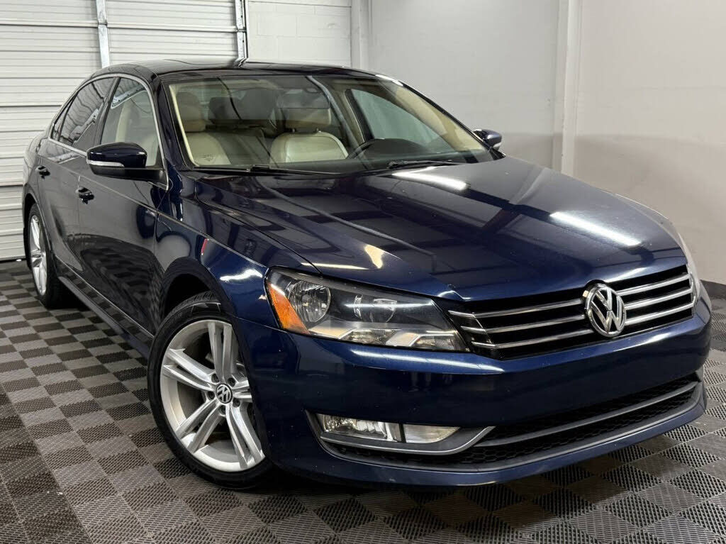 2015 VOLKSWAGEN Passat