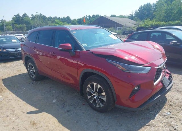 2021 TOYOTA Highlander