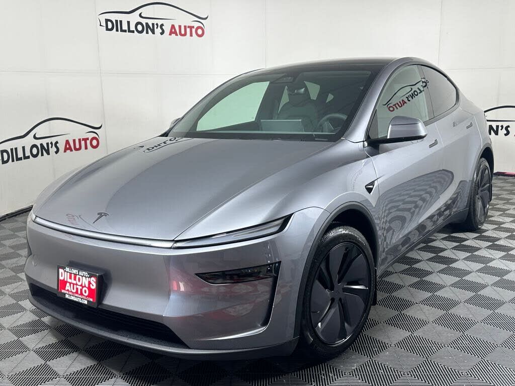 2026 TESLA Model Y