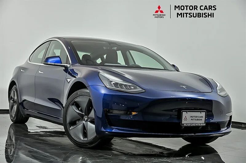2020 TESLA Model 3
