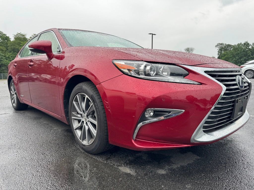 2016 LEXUS ES