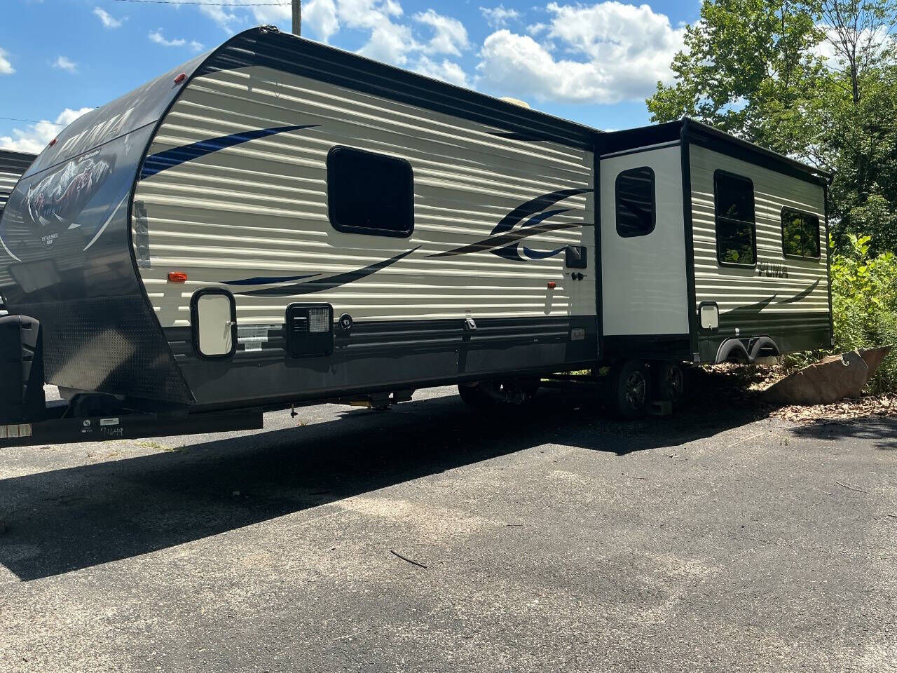 2018 FOREST RIVER Puma Towables