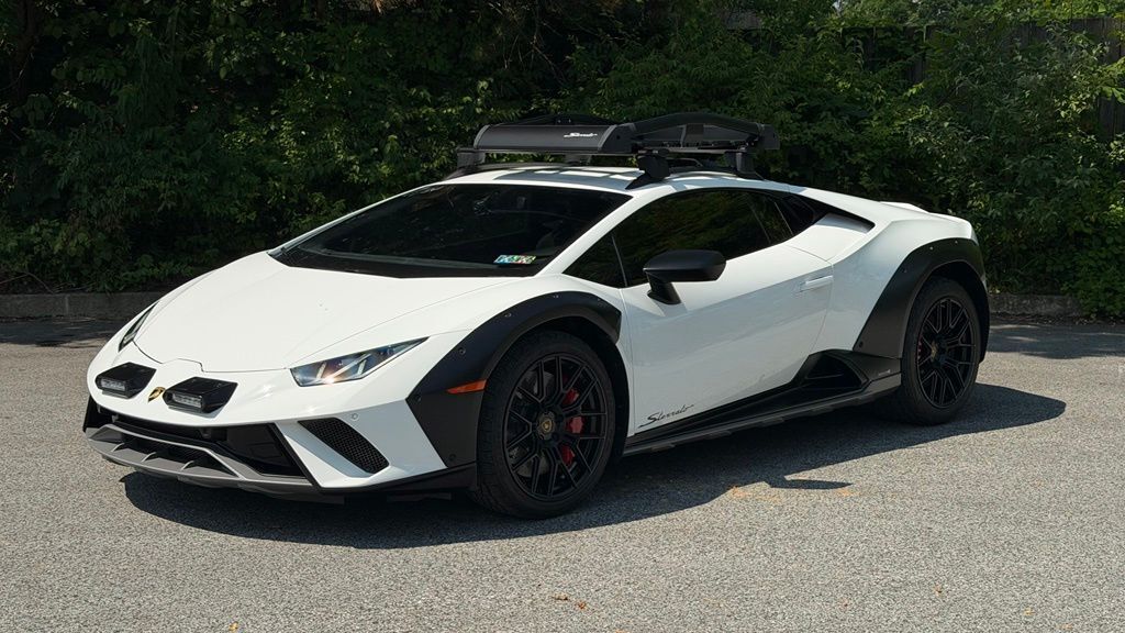 2023 LAMBORGHINI Huracan