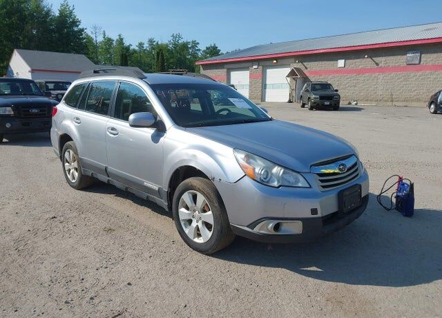 2012 SUBARU Outback