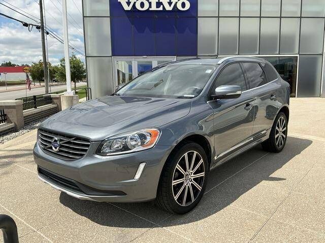 2017 VOLVO XC60