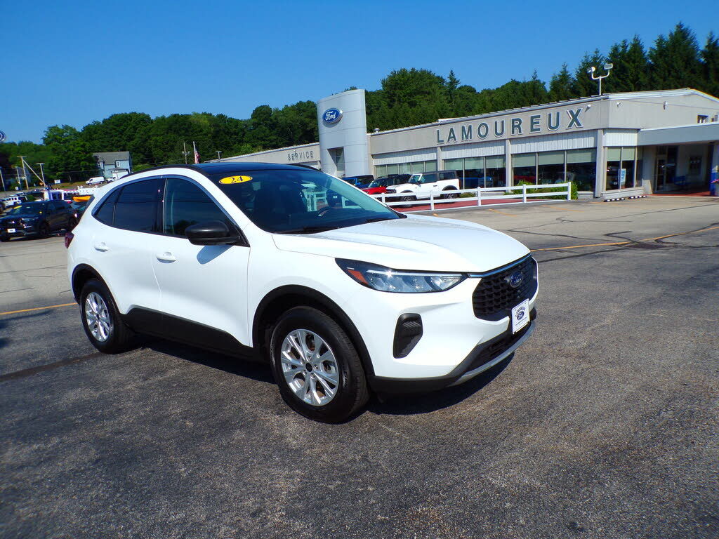 2024 FORD Escape