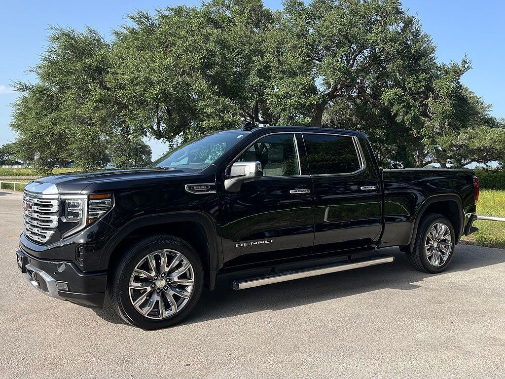 2024 GMC Sierra