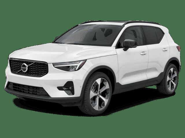 2026 VOLVO XC40