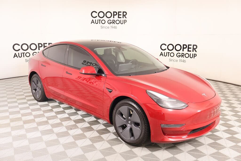 2022 TESLA Model 3