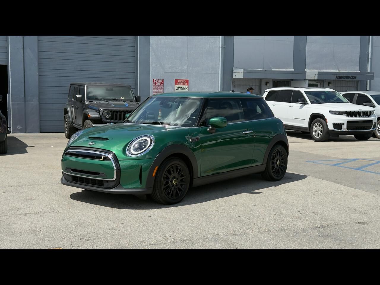 2023 MINI Hardtop
