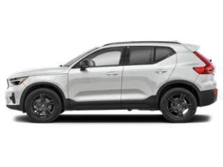 2026 VOLVO XC40