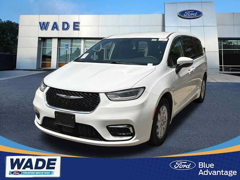 2023 CHRYSLER Pacifica