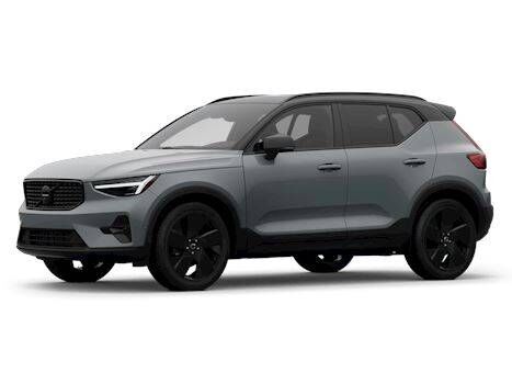 2026 VOLVO XC40