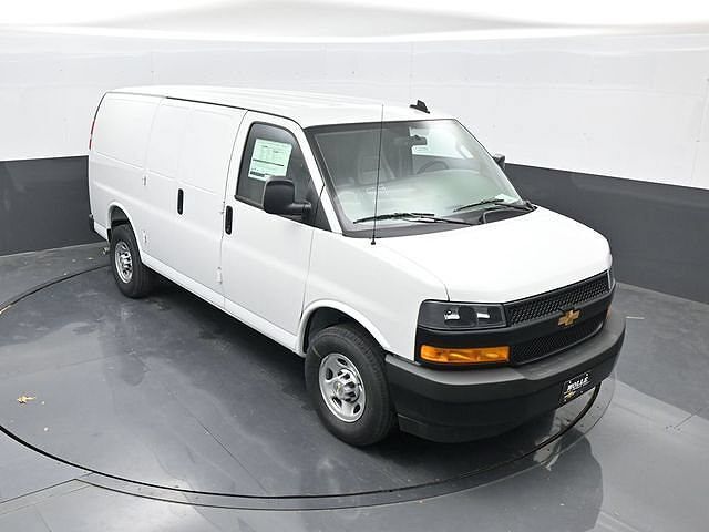 2025 CHEVROLET Express